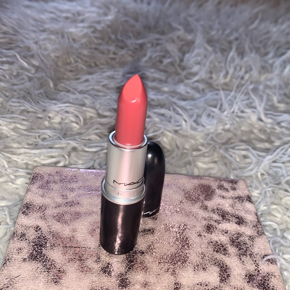 MAC Dark Opal Amplified Lipstick new never used